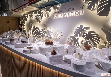 louis vuitton café paris menu|louis vuitton restaurant st roy.